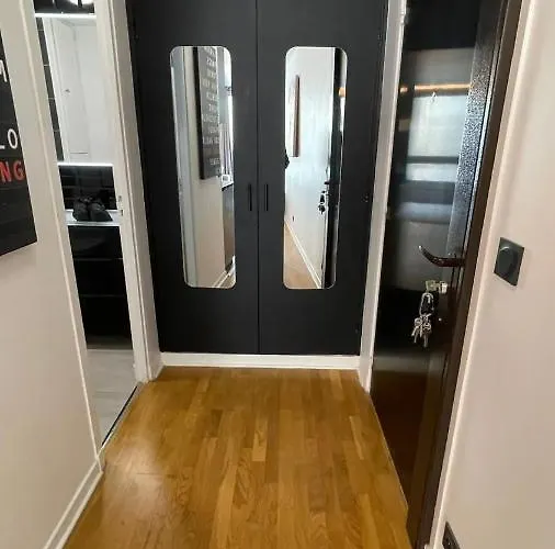 Appartement Cosy Trocadero 16 *